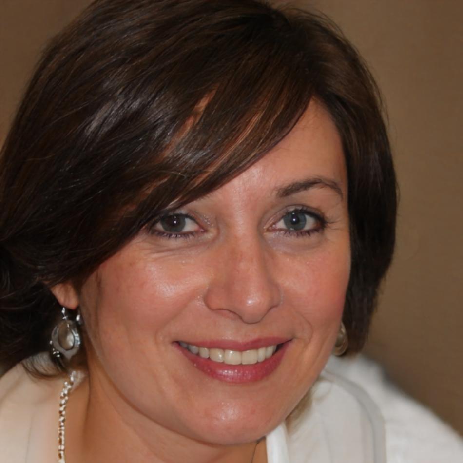 SEO expert Elif Kaya specializing in technical optimization and performance analysis